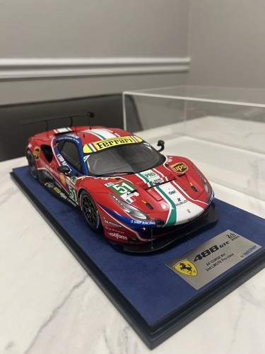 Look smart ferrari - look, 488