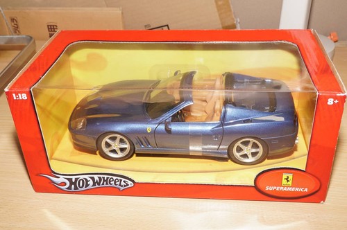 Ferrari super - 1/18,