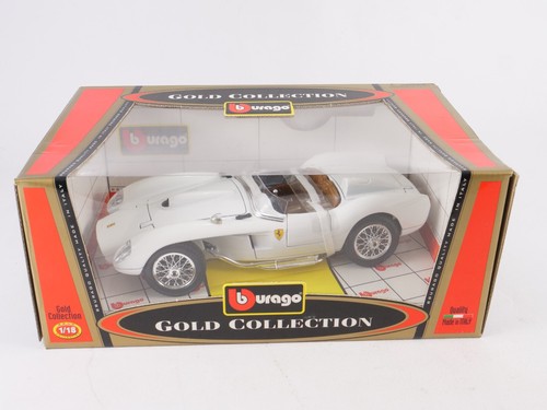 Burago bburago oro - 1/18,